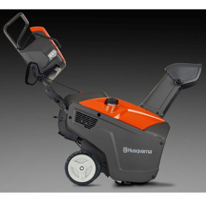 Снегоуборочная машина Husqvarna ST 151_2