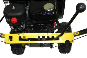 Снегоуборщик бензиновый Huter SGC 4800E-2